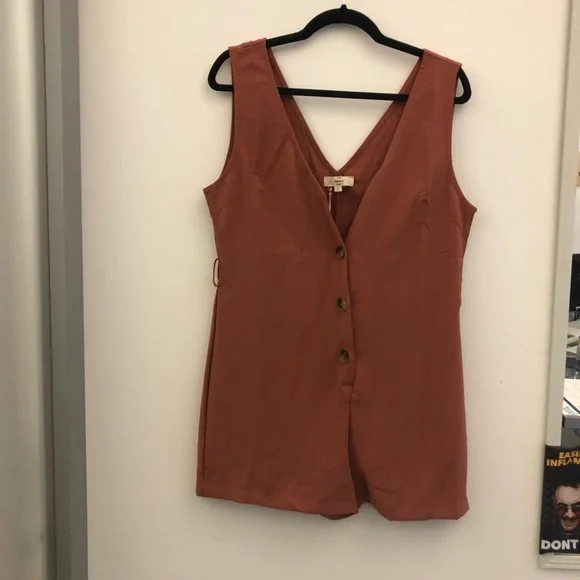 Lightweight Romper - Picture 6 of 6